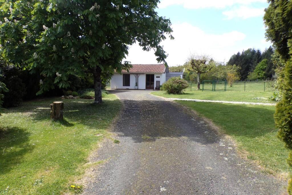 Breesfalt Gite Accomodation Villa Maisonnais-Sur-Tardoire Bagian luar foto