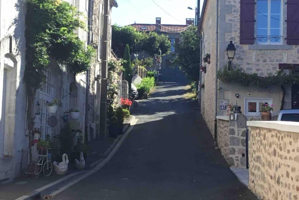 Breesfalt Gite Accomodation Villa Maisonnais-Sur-Tardoire Bagian luar foto