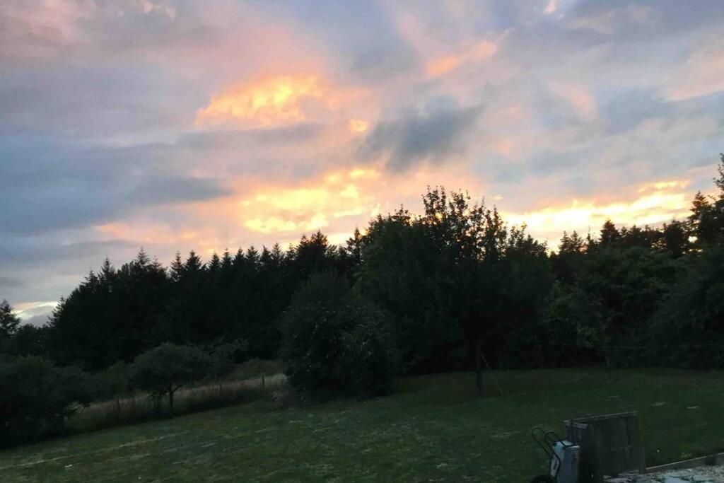 Breesfalt Gite Accomodation Villa Maisonnais-Sur-Tardoire Bagian luar foto