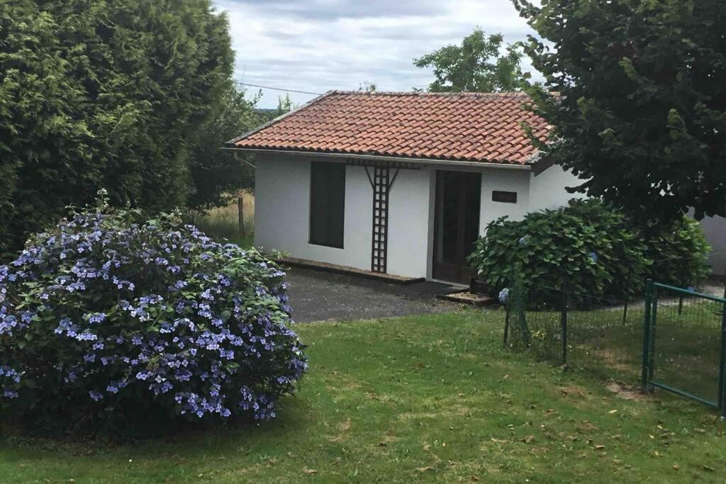 Breesfalt Gite Accomodation Villa Maisonnais-Sur-Tardoire Bagian luar foto
